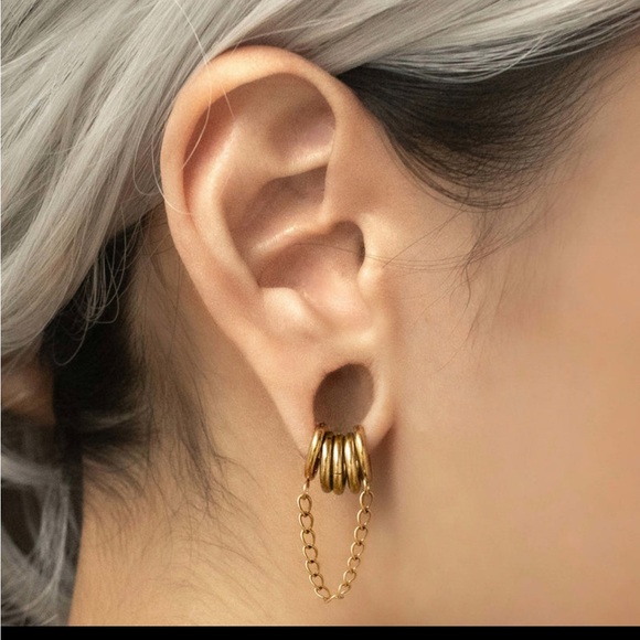 Ask & Embla Jewelry - Chic Gold Chain Hoop Earrings